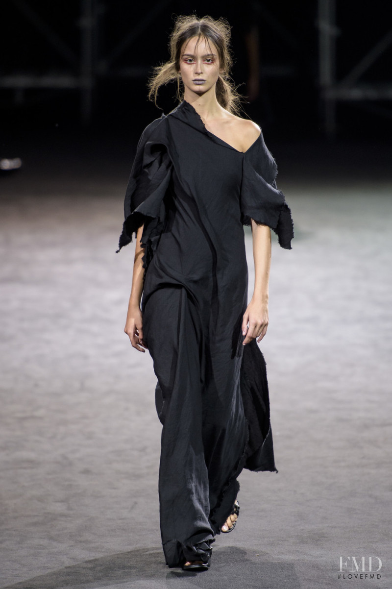 Chiara Corridori featured in  the Yohji Yamamoto fashion show for Spring/Summer 2019