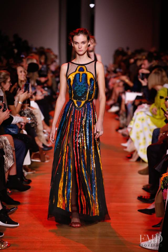 Sara Dijkink featured in  the Elie Saab fashion show for Spring/Summer 2019