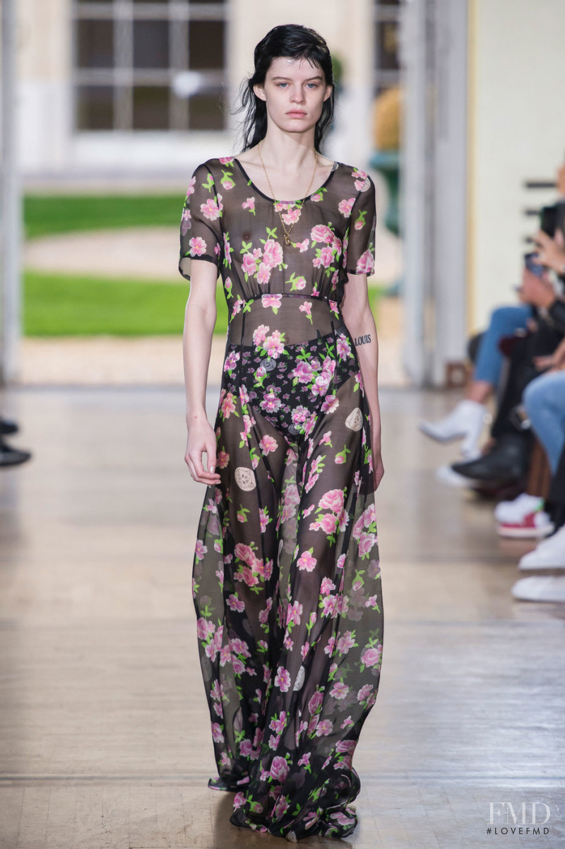 Hannah Elyse featured in  the Paul et Joe fashion show for Spring/Summer 2019