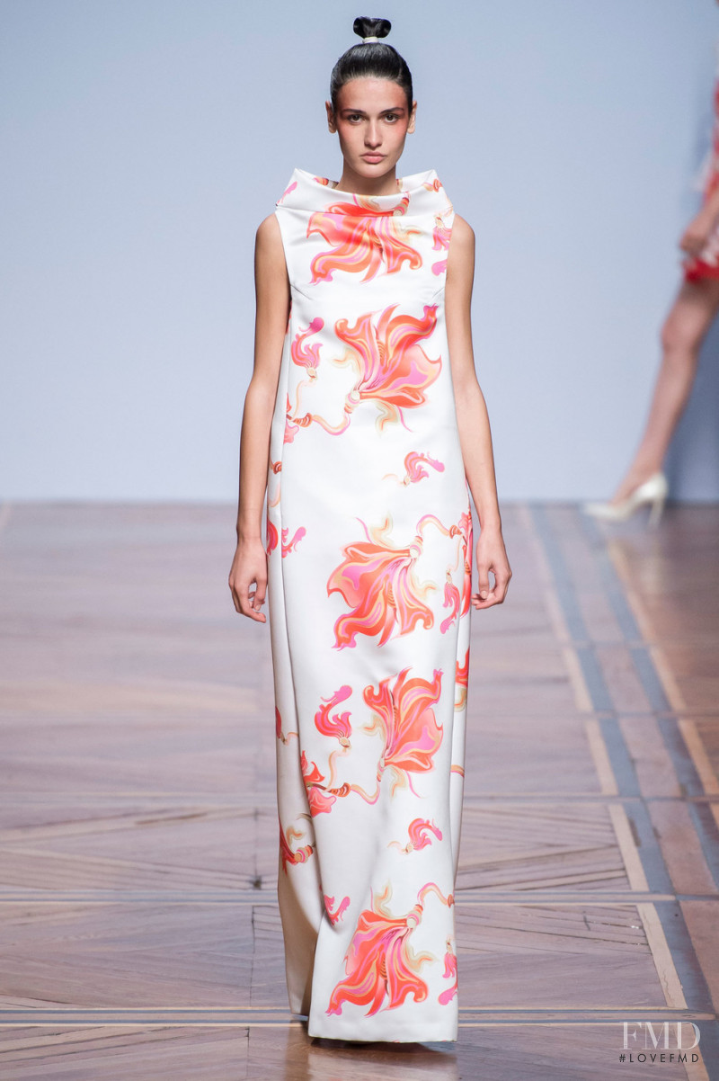 Valentin Yudashkin fashion show for Spring/Summer 2019