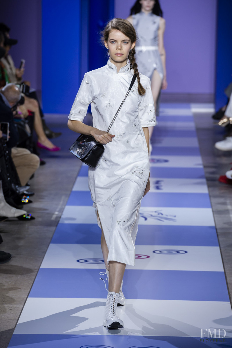 Shiatzy Chen fashion show for Spring/Summer 2019