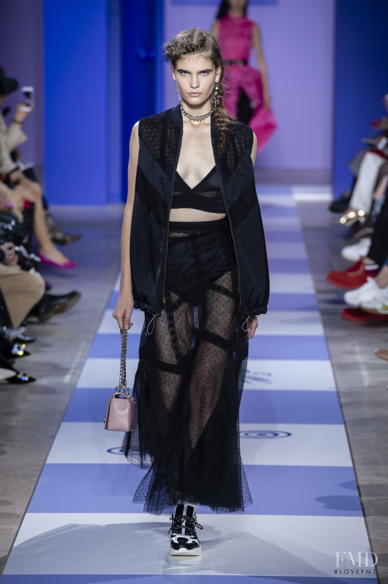 Katya Lashko featured in  the Shiatzy Chen fashion show for Spring/Summer 2019