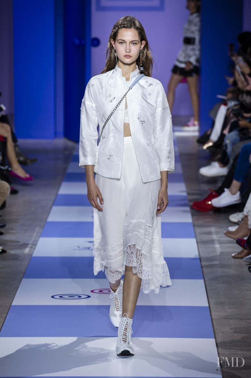 Vika Evseeva featured in  the Shiatzy Chen fashion show for Spring/Summer 2019