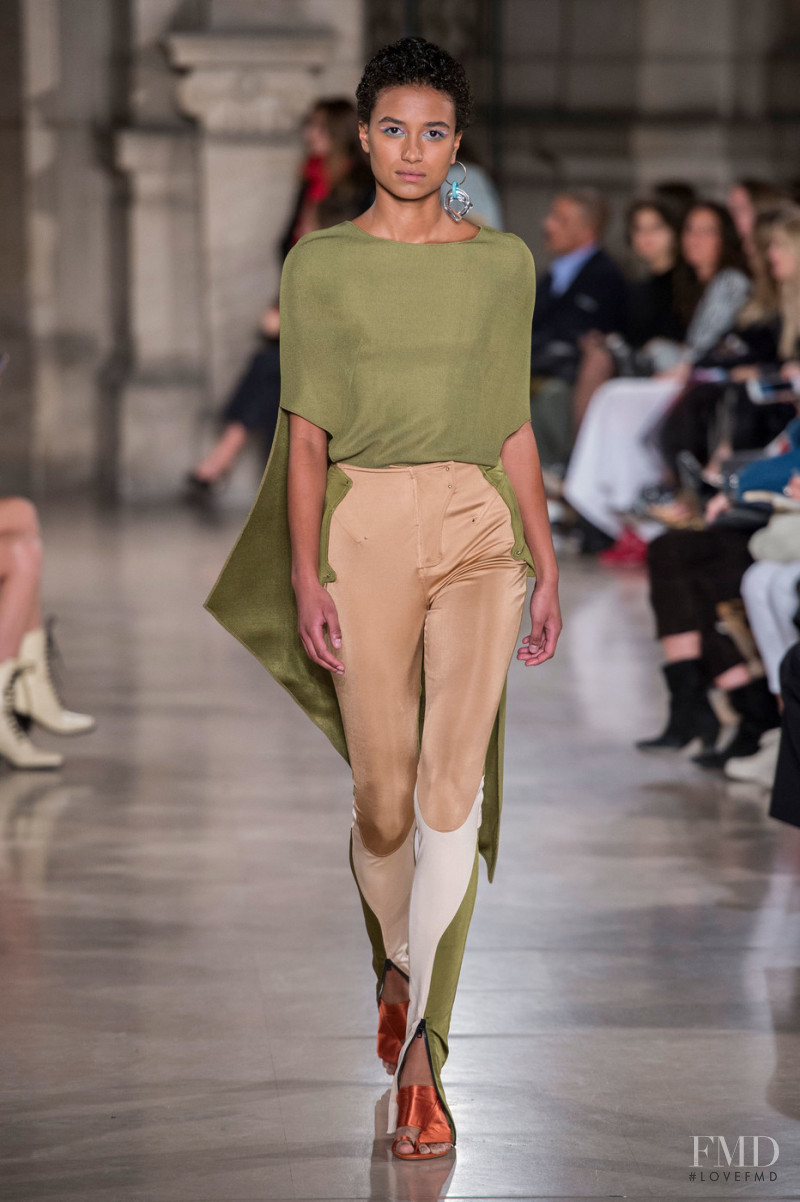 Maria Bailey featured in  the Esteban Cortazar fashion show for Spring/Summer 2019