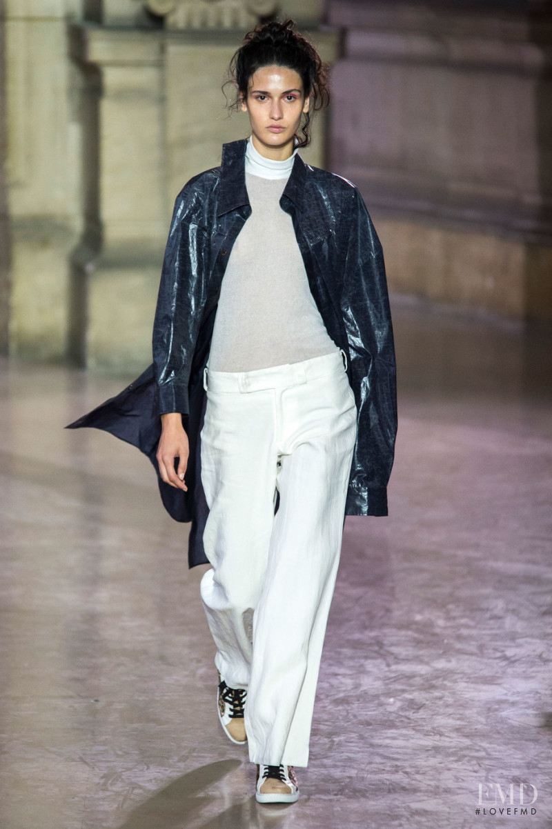 Tatia Akhalaia featured in  the Moon Young Hee fashion show for Spring/Summer 2019