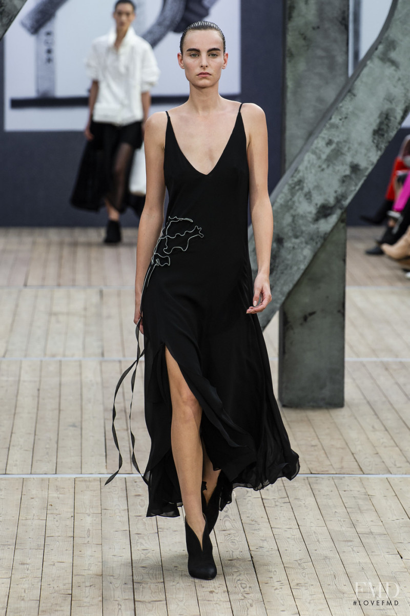 Estella Brons featured in  the Akris fashion show for Spring/Summer 2019