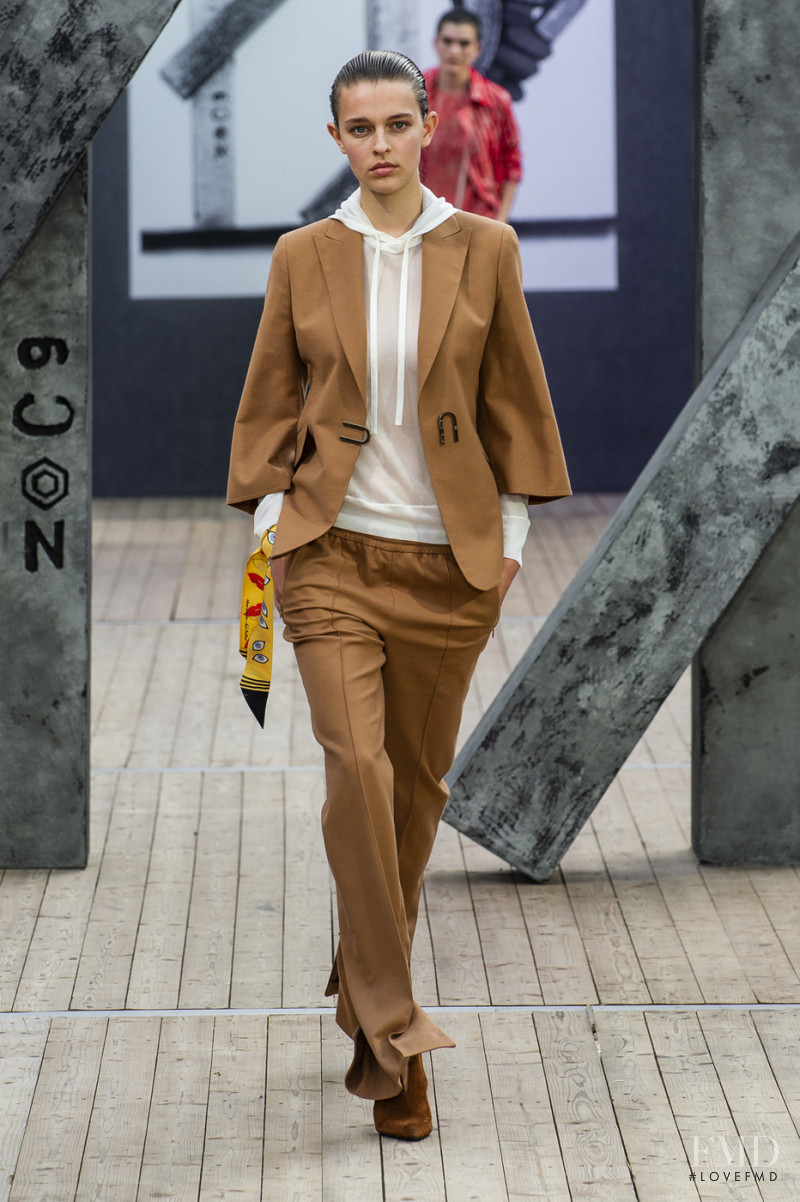 Merel Zoet featured in  the Akris fashion show for Spring/Summer 2019