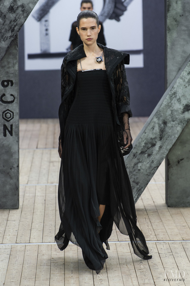 Johanna Defant featured in  the Akris fashion show for Spring/Summer 2019