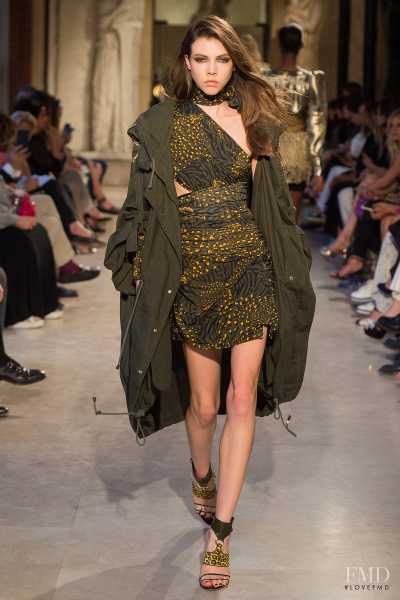 Lea Julian featured in  the Dundas fashion show for Spring/Summer 2019