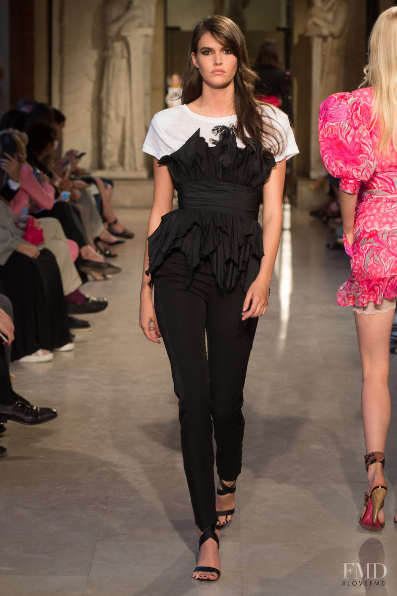 Vanessa Moody featured in  the Dundas fashion show for Spring/Summer 2019