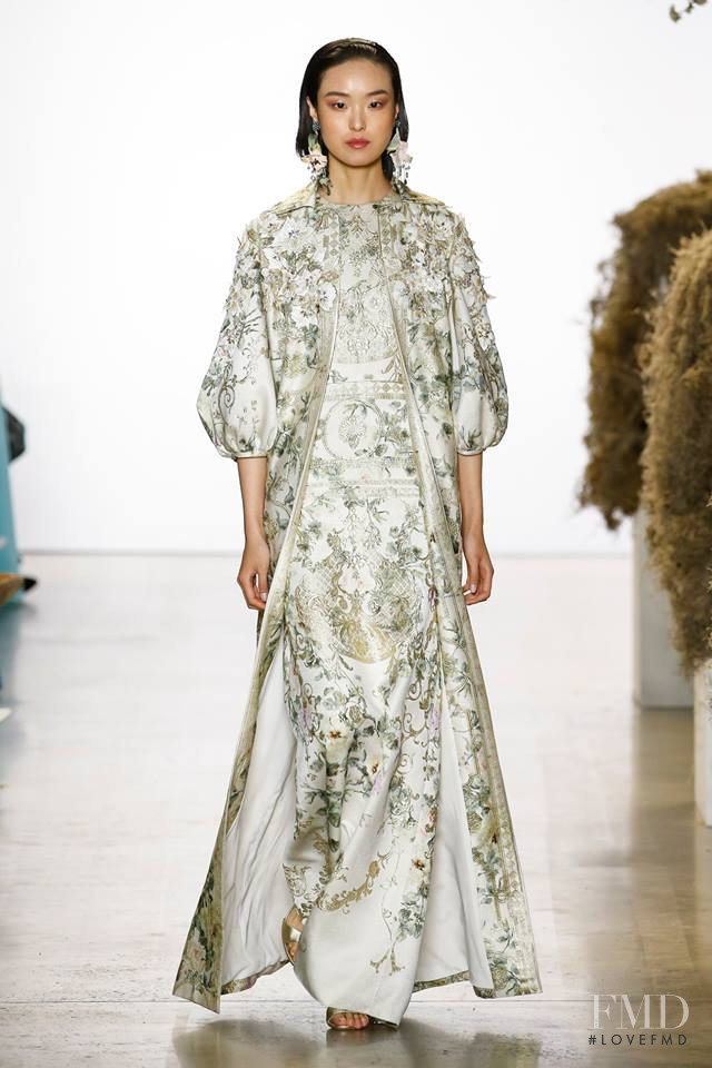 Badgley Mischka fashion show for Spring/Summer 2019