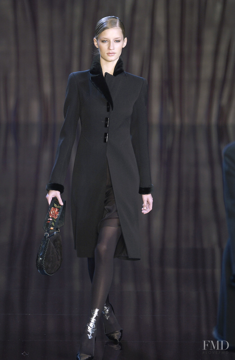 Linda Vojtova featured in  the Valentino fashion show for Autumn/Winter 2003