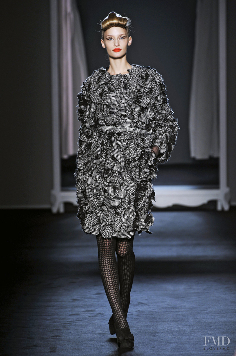 Linda Vojtova featured in  the Moschino fashion show for Autumn/Winter 2009
