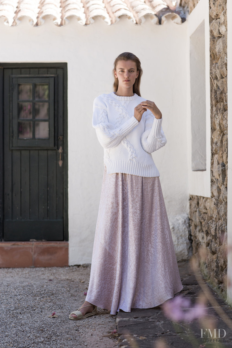 Laura Kampman featured in  the Alejandra Alonso Rojas lookbook for Spring/Summer 2017
