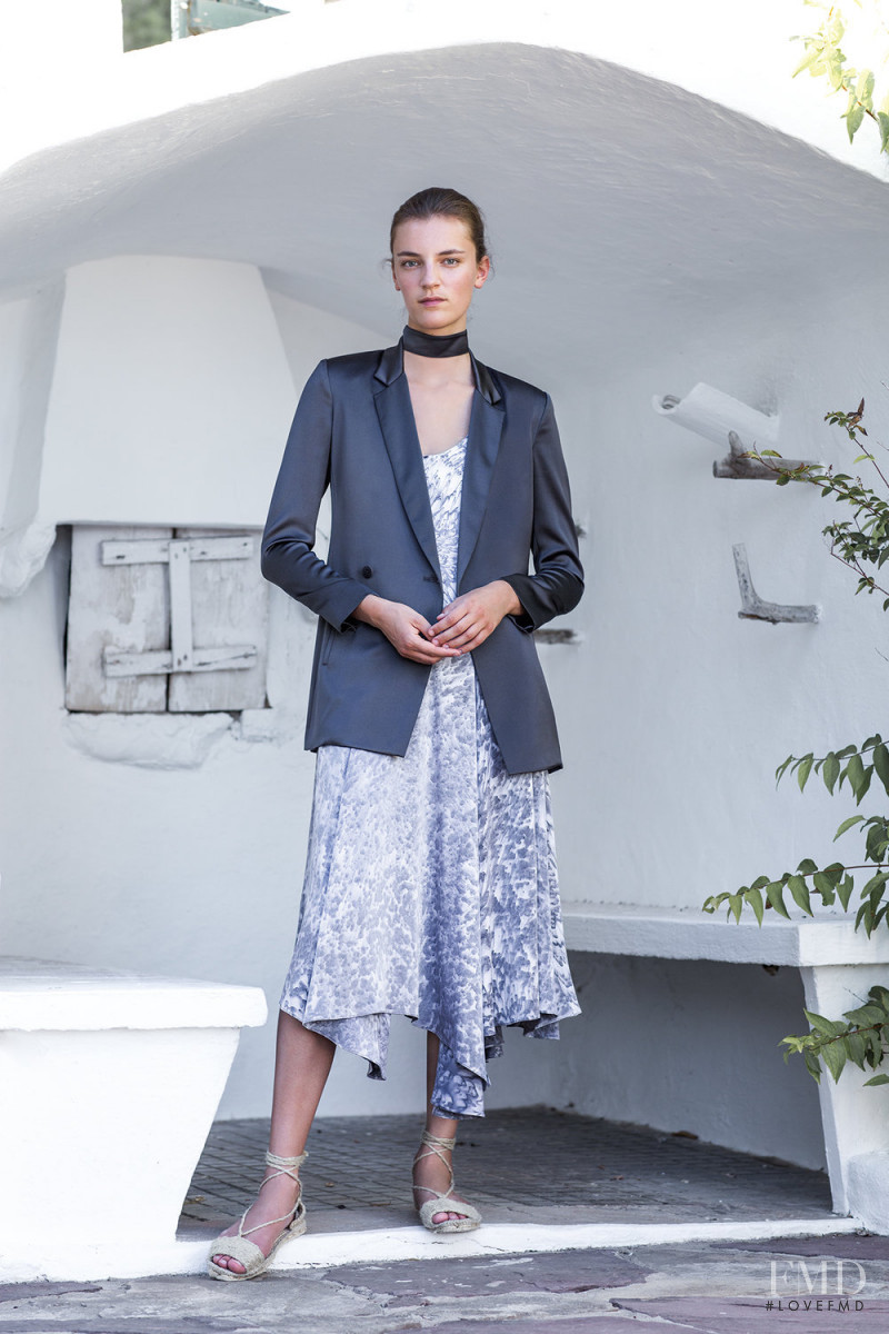Laura Kampman featured in  the Alejandra Alonso Rojas lookbook for Spring/Summer 2017