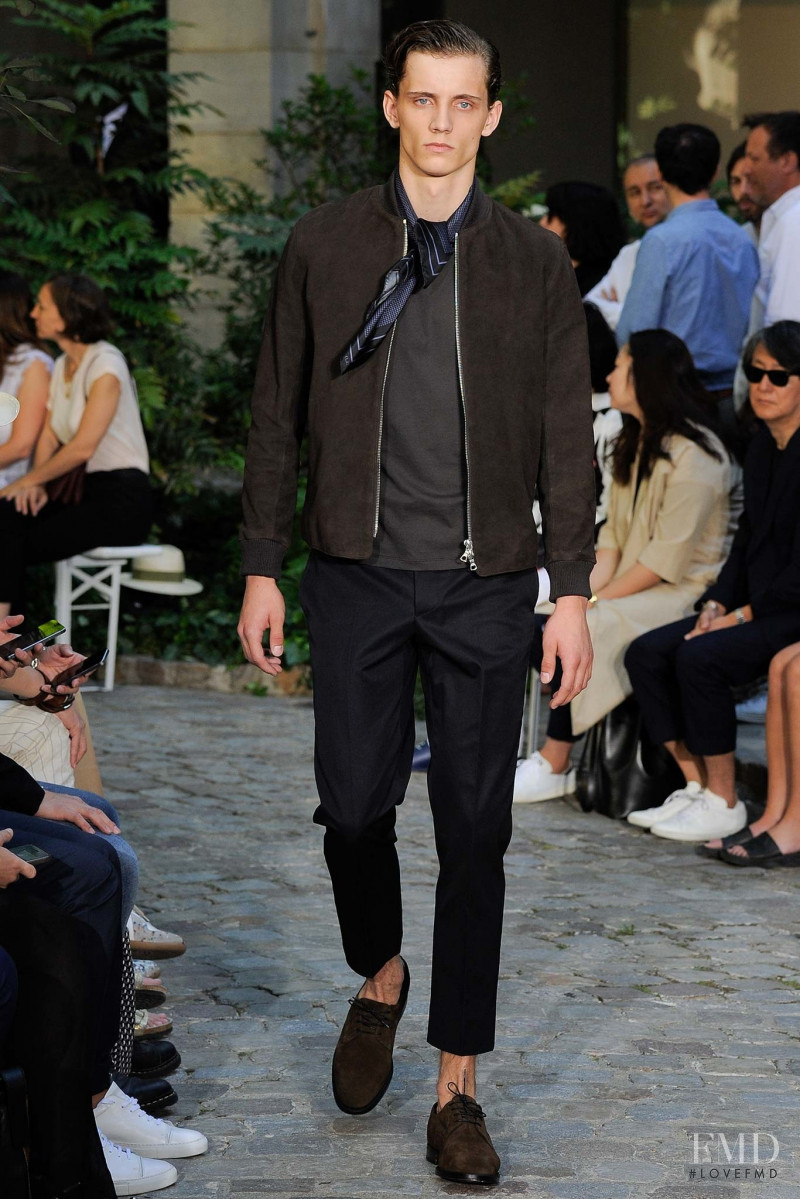 Officine Generale fashion show for Spring/Summer 2016