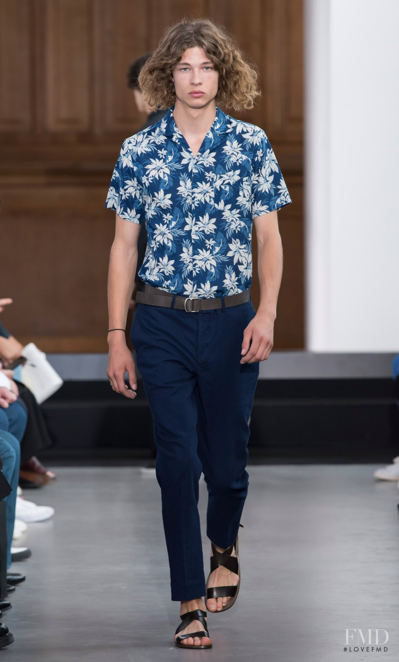 Officine Generale fashion show for Spring/Summer 2017