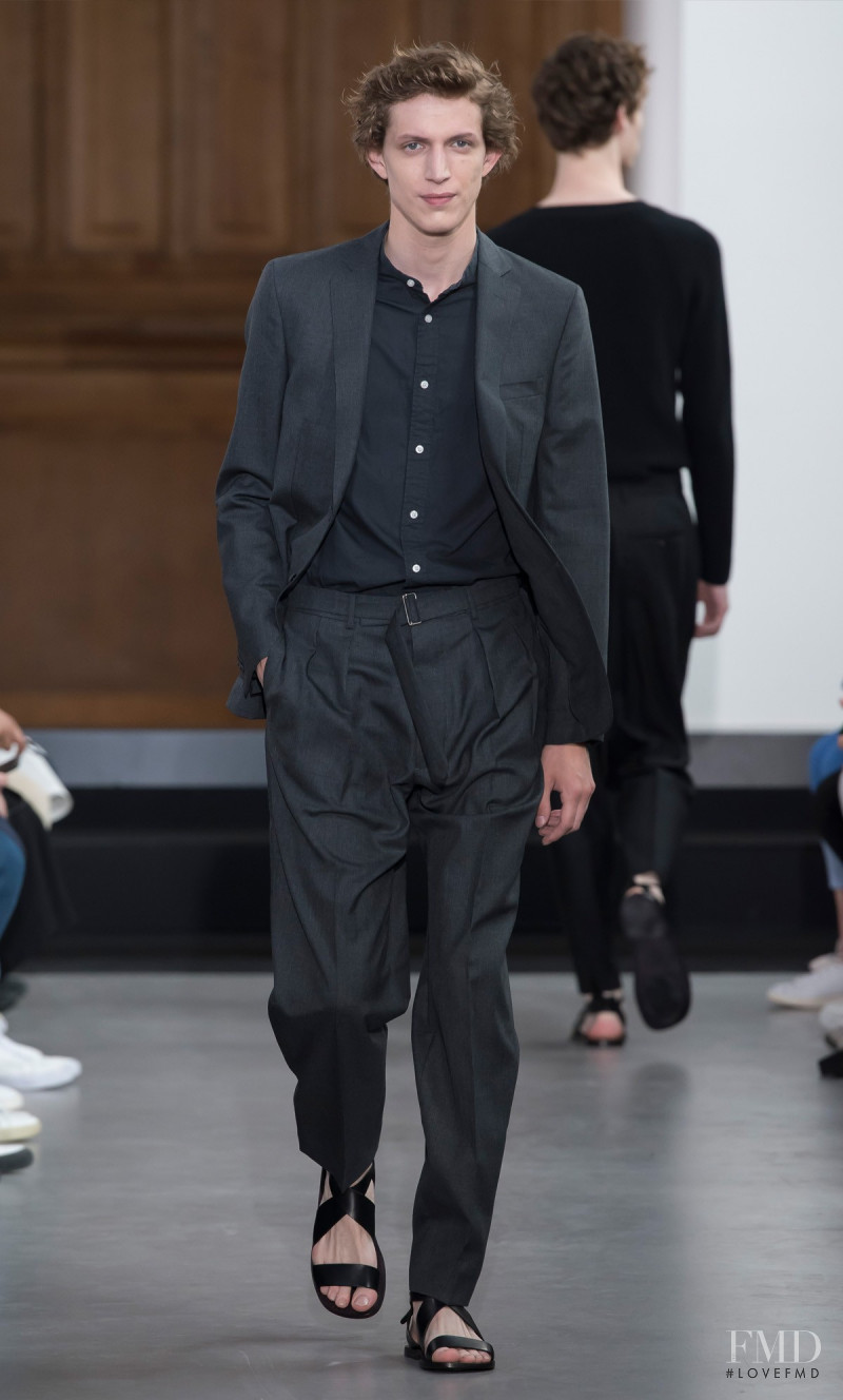 Officine Generale fashion show for Spring/Summer 2017