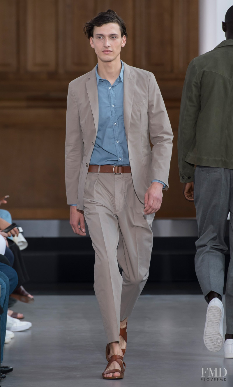 Officine Generale fashion show for Spring/Summer 2017