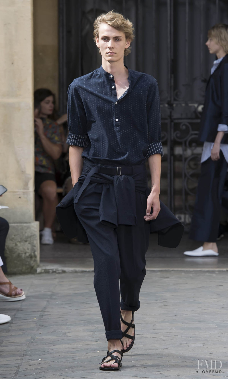 Officine Generale fashion show for Spring/Summer 2018