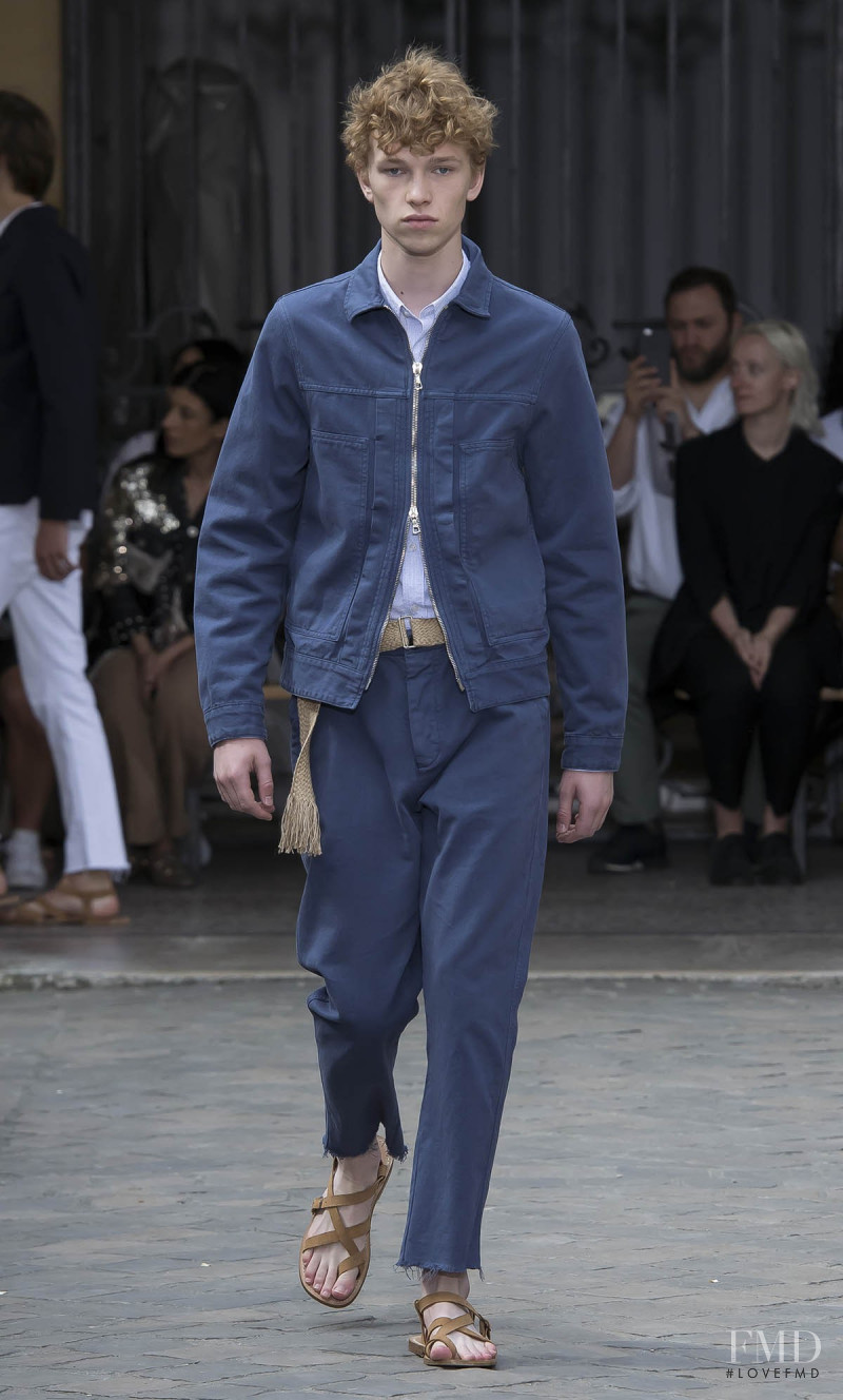 Officine Generale fashion show for Spring/Summer 2018