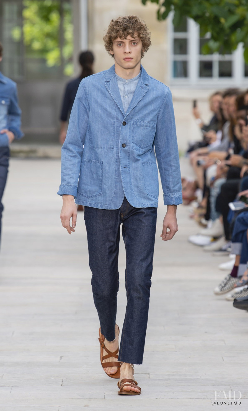 Officine Generale fashion show for Spring/Summer 2019