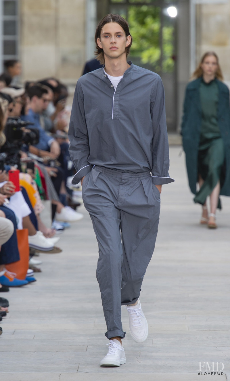 Officine Generale fashion show for Spring/Summer 2019