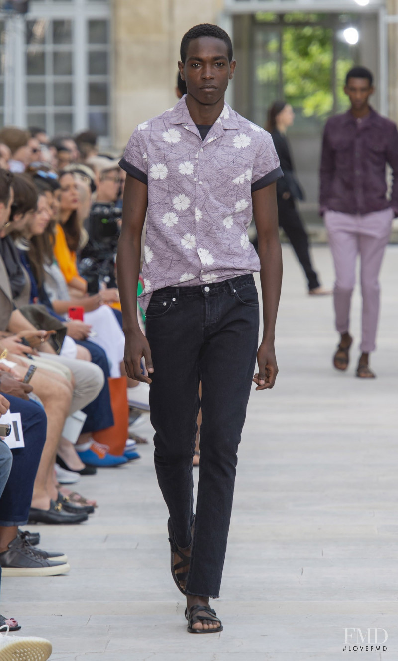 Officine Generale fashion show for Spring/Summer 2019