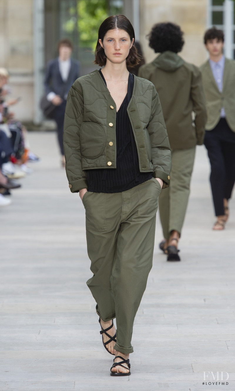 Officine Generale fashion show for Spring/Summer 2019