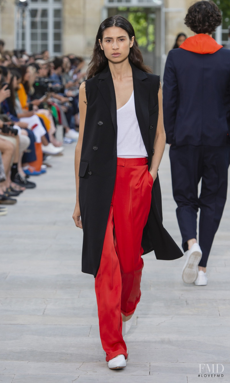 Officine Generale fashion show for Spring/Summer 2019