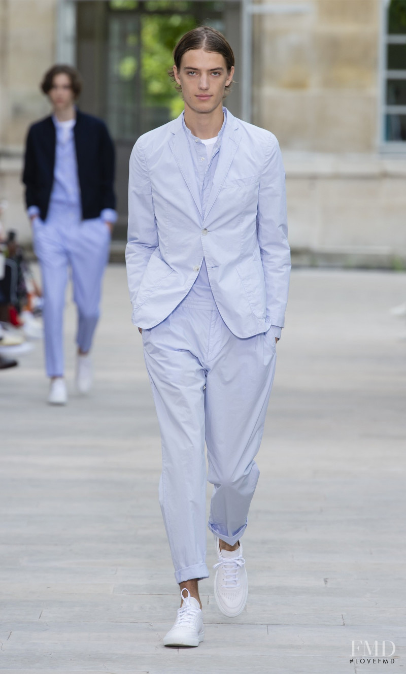 Officine Generale fashion show for Spring/Summer 2019