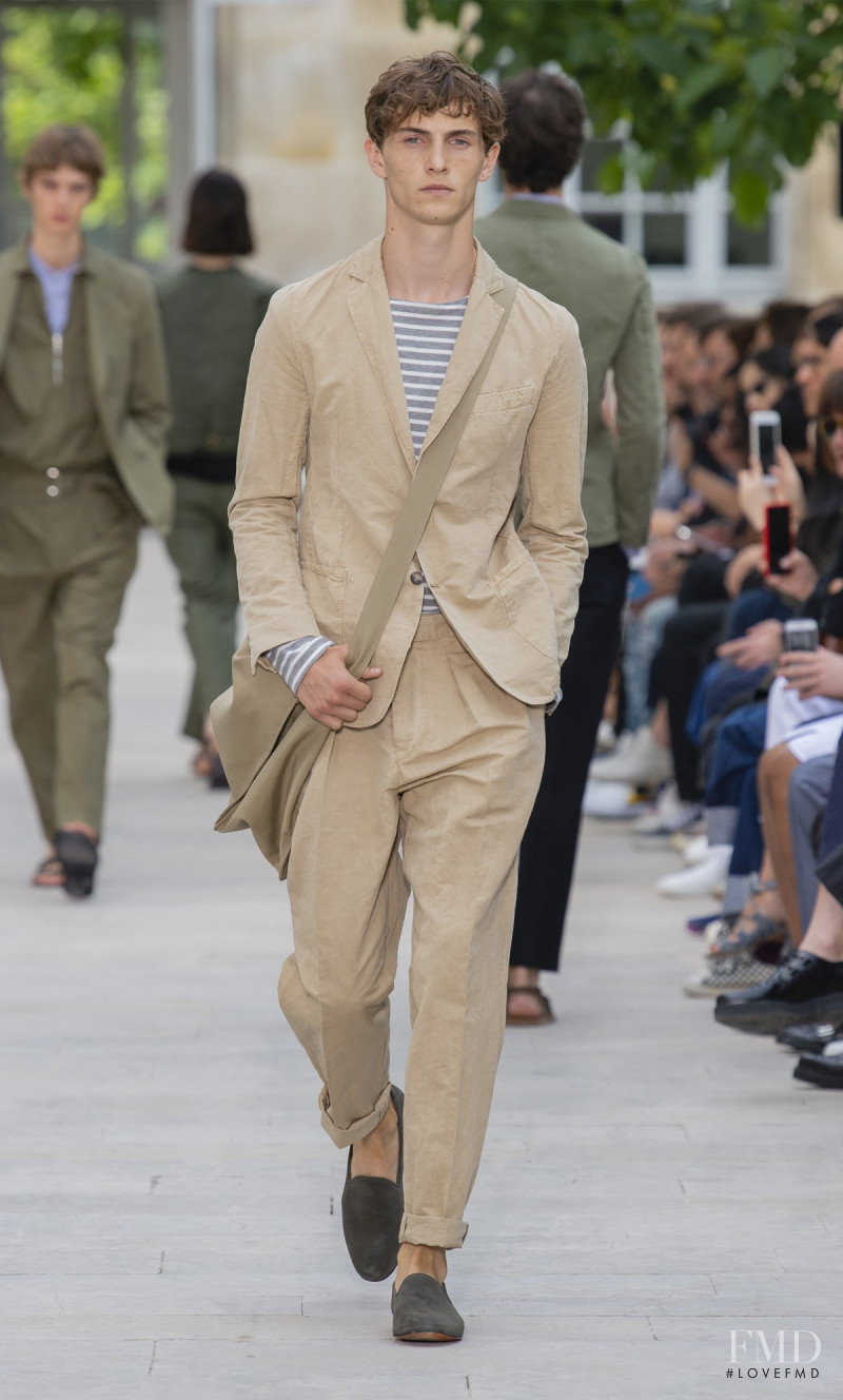 Officine Generale fashion show for Spring/Summer 2019