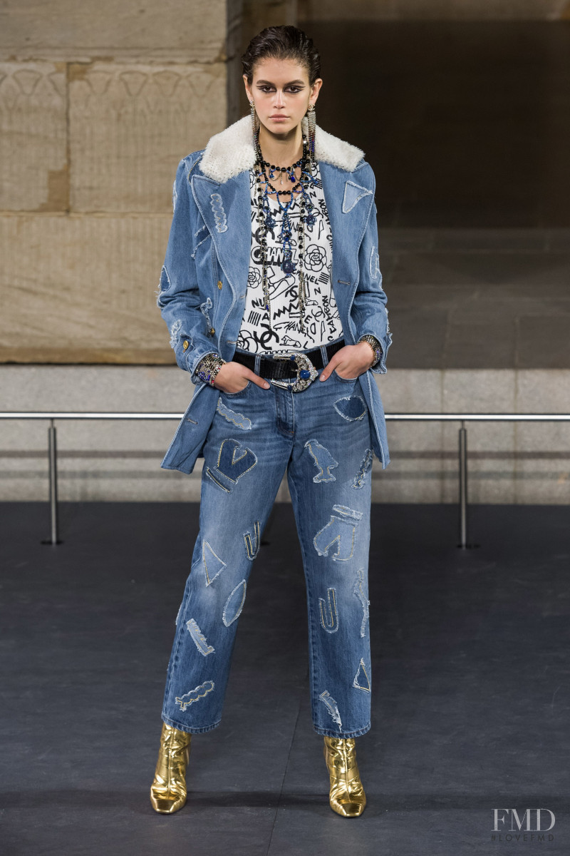 Kaia Gerber featured in  the Chanel fashion show for Pre-Fall 2019