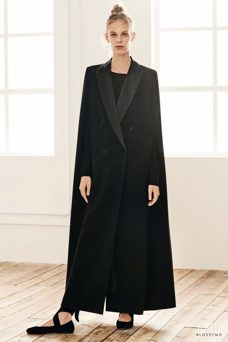 Lexi Boling featured in  the Max Mara lookbook for Pre-Fall 2019