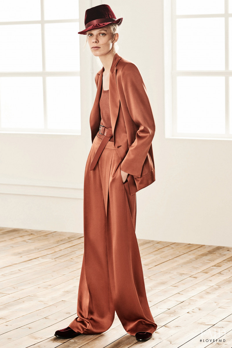 Lexi Boling featured in  the Max Mara lookbook for Pre-Fall 2019