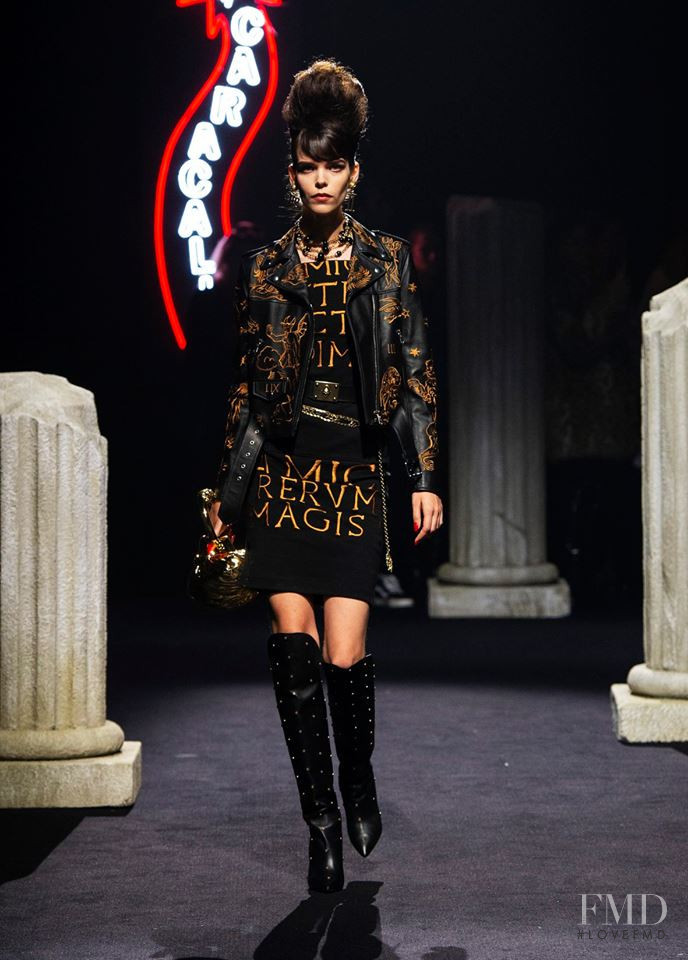 Meghan Collison featured in  the Moschino fashion show for Autumn/Winter 2019