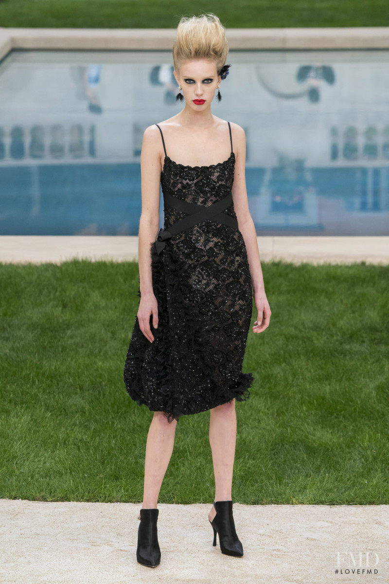 Jessie Bloemendaal featured in  the Chanel Haute Couture fashion show for Spring/Summer 2019