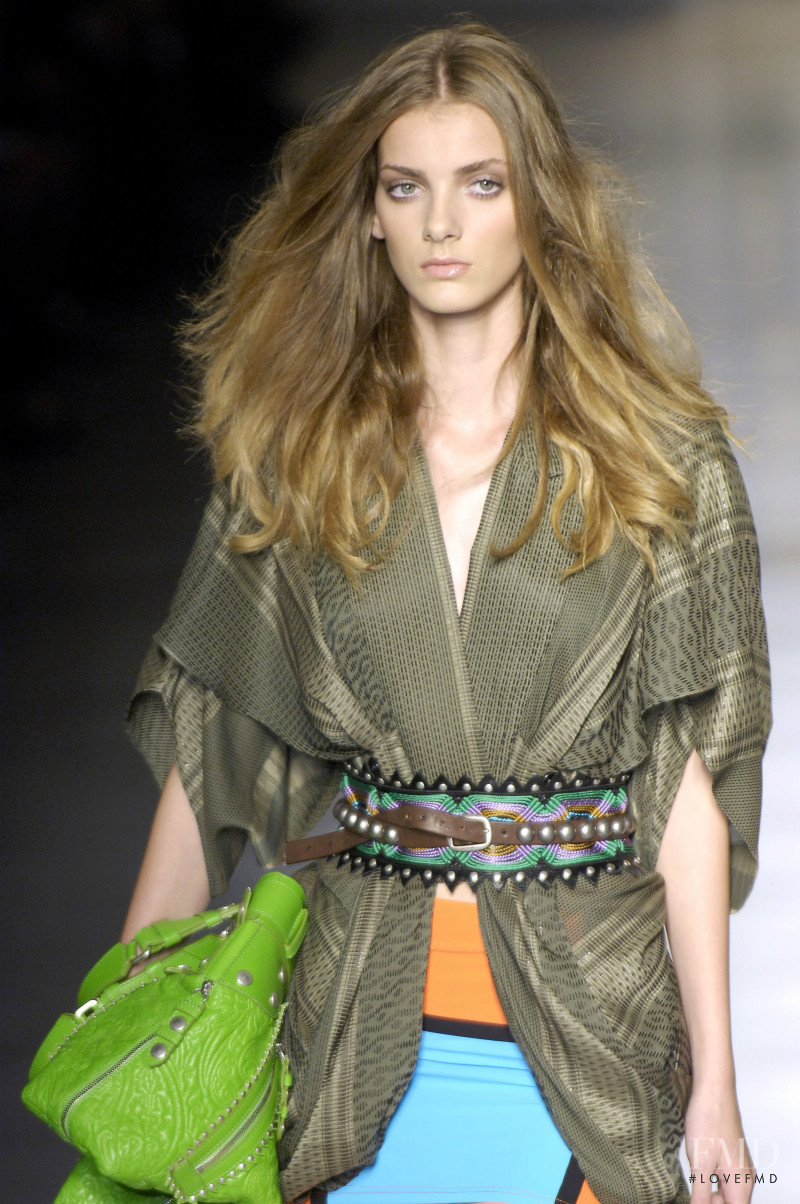 Denisa Dvorakova featured in  the Etro fashion show for Spring/Summer 2008