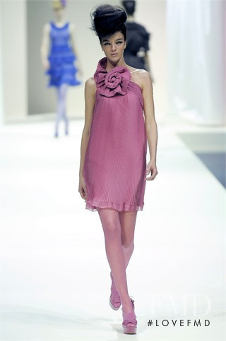 Mariacarla Boscono featured in  the Moschino fashion show for Spring/Summer 2009