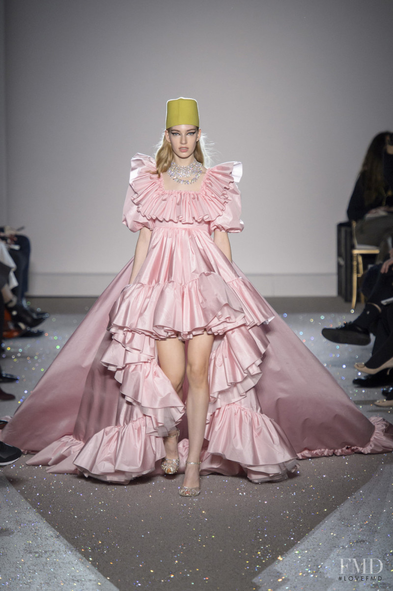 Sara Kemper featured in  the Giambattista Valli Haute Couture fashion show for Spring/Summer 2019