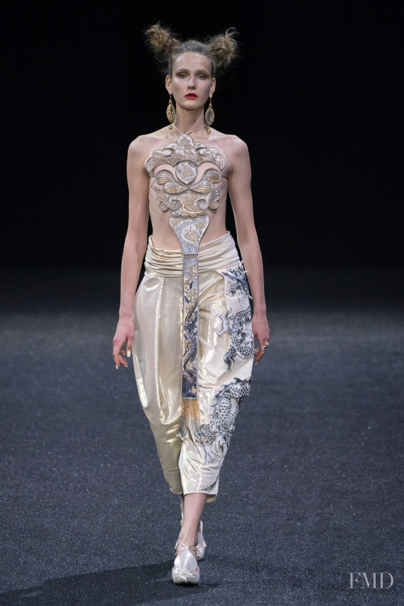 Guo Pei fashion show for Spring/Summer 2019