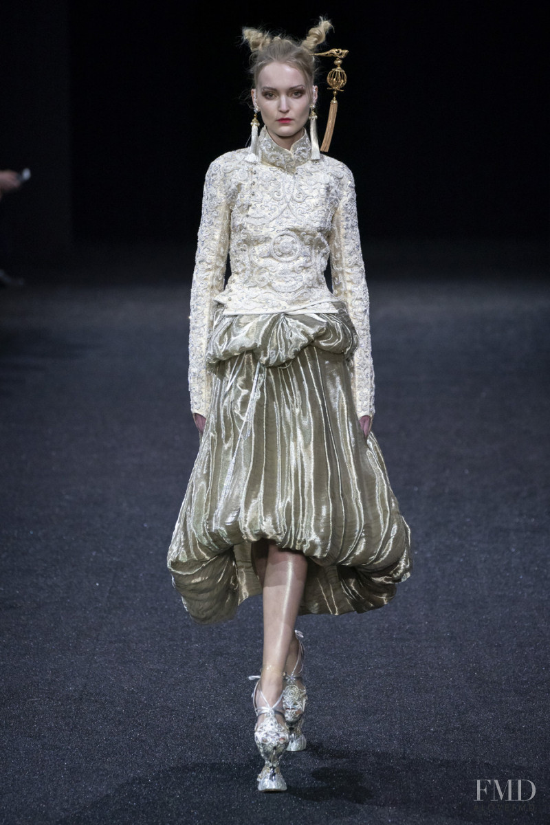 Lera Kapkaikina featured in  the Guo Pei fashion show for Spring/Summer 2019