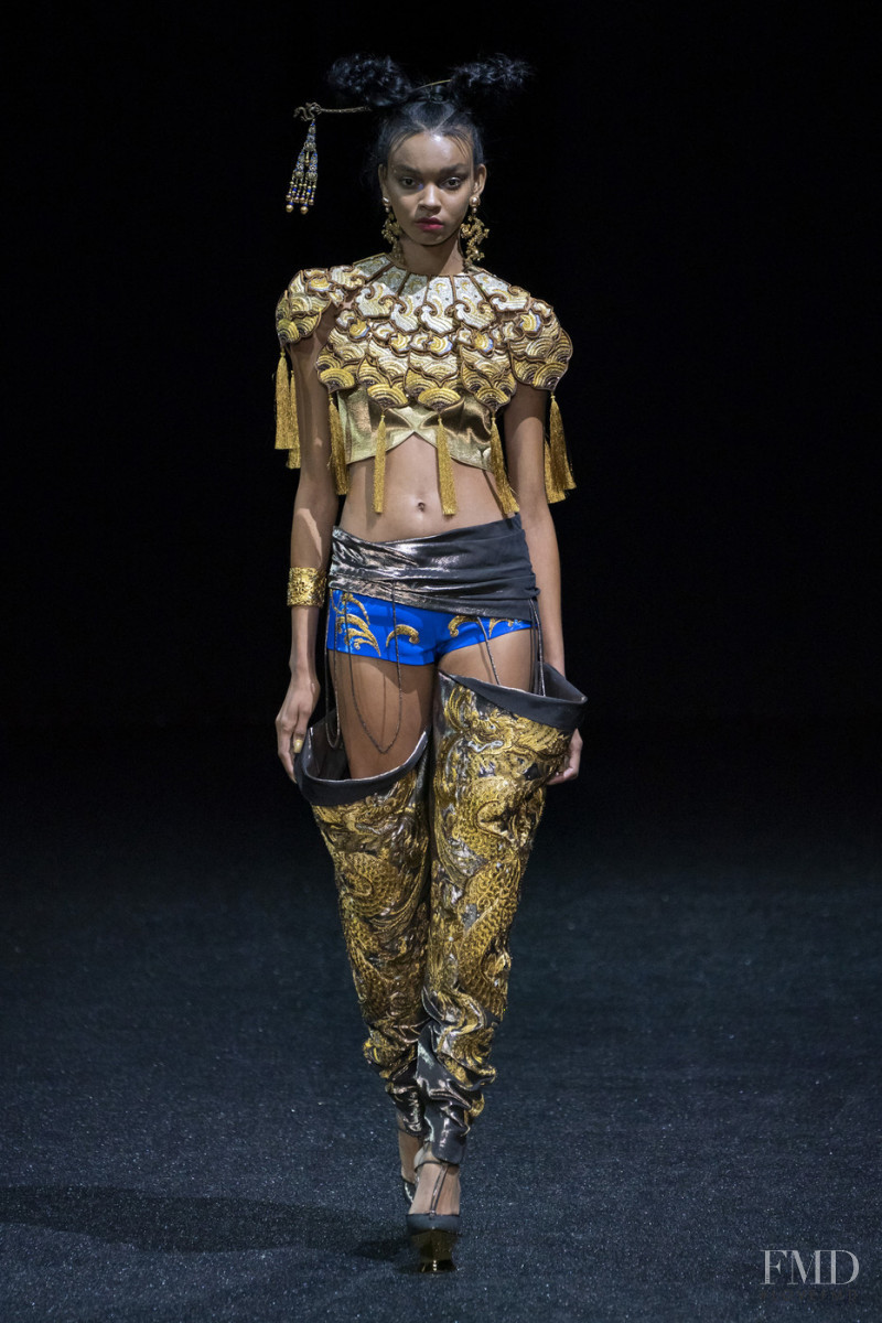 Guo Pei fashion show for Spring/Summer 2019