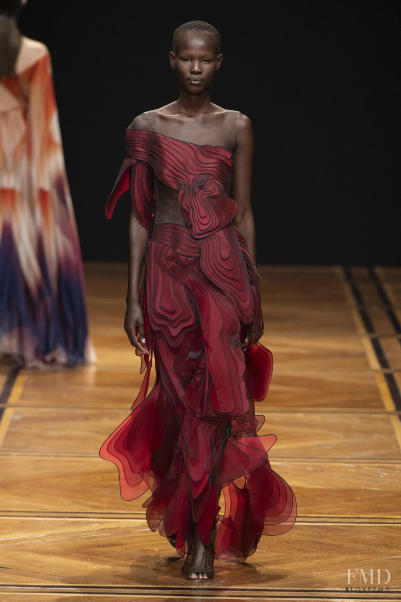 Shanelle Nyasiase featured in  the Iris Van Herpen fashion show for Spring/Summer 2019