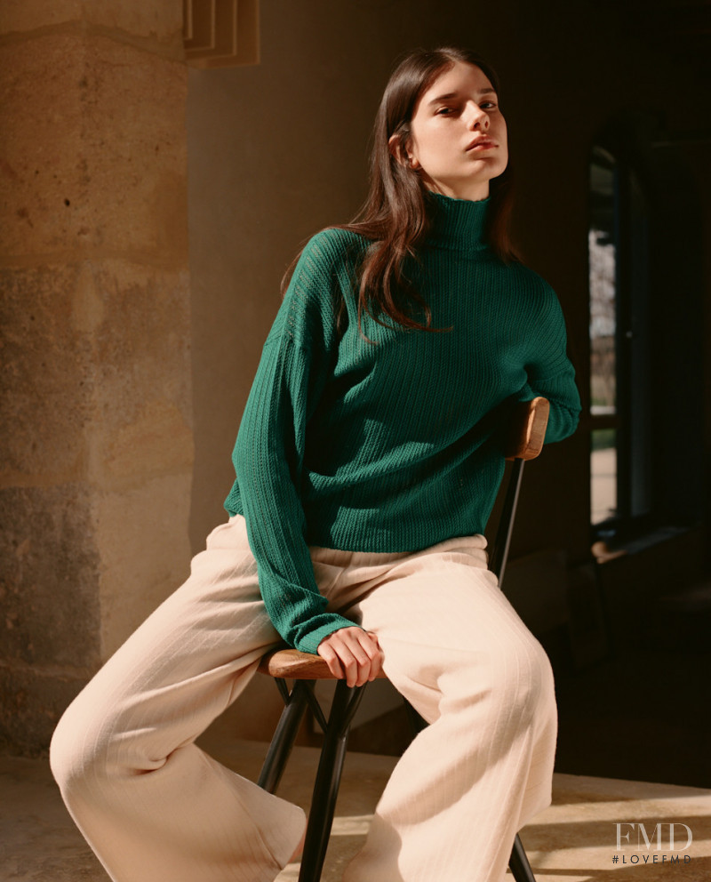 Isabella Ridolfi featured in  the Molli F/W 2018 advertisement for Autumn/Winter 2018