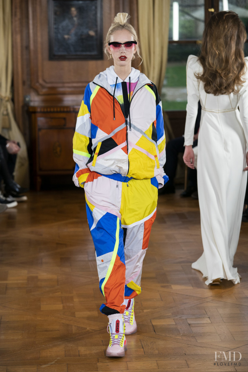 Jessie Bloemendaal featured in  the Ronald van der Kemp fashion show for Spring/Summer 2019
