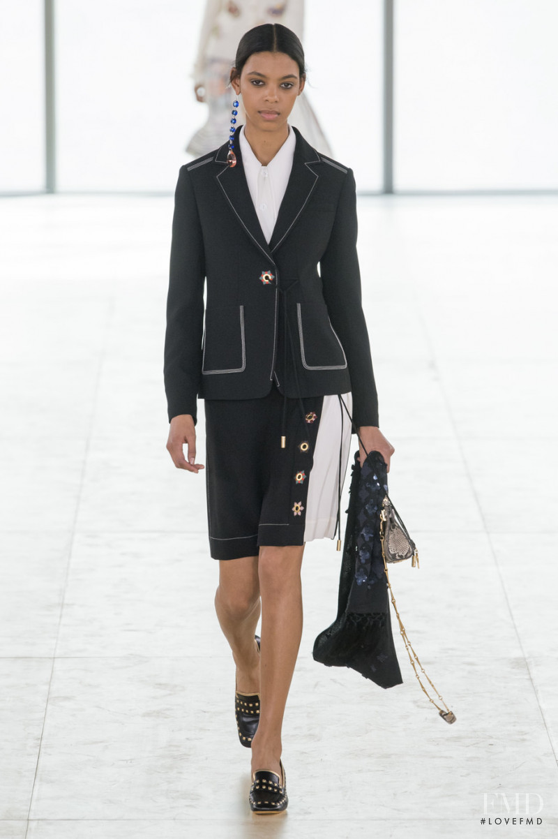 Alyssa Traore featured in  the Tory Burch fashion show for Autumn/Winter 2019