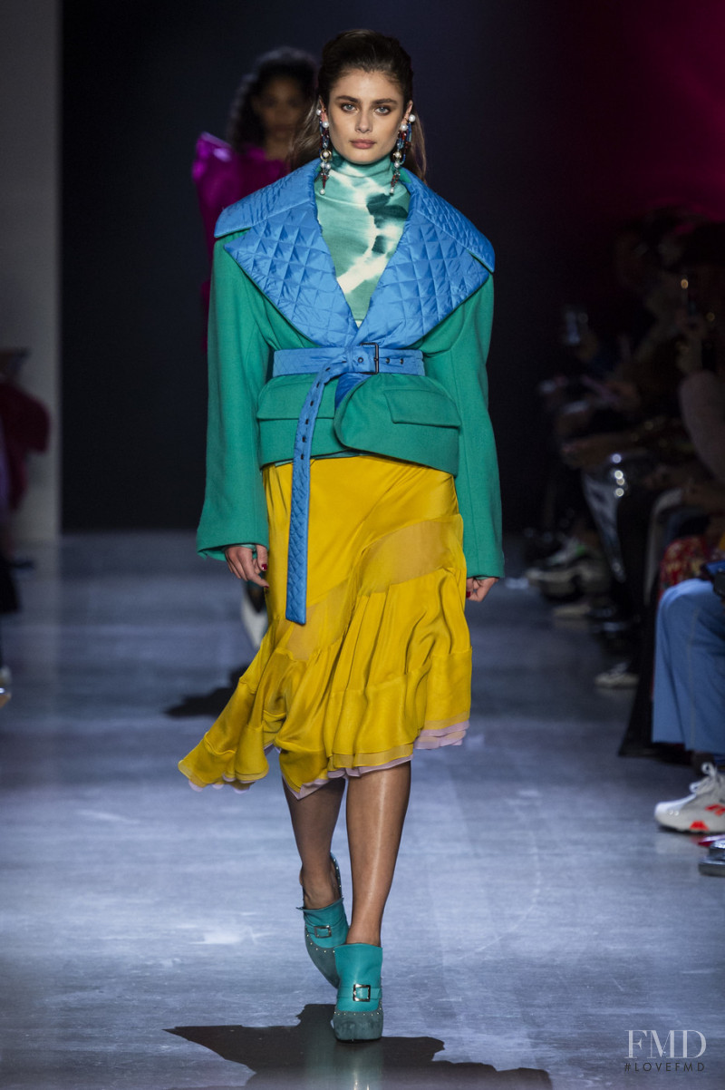 Taylor Hill featured in  the Prabal Gurung fashion show for Autumn/Winter 2019