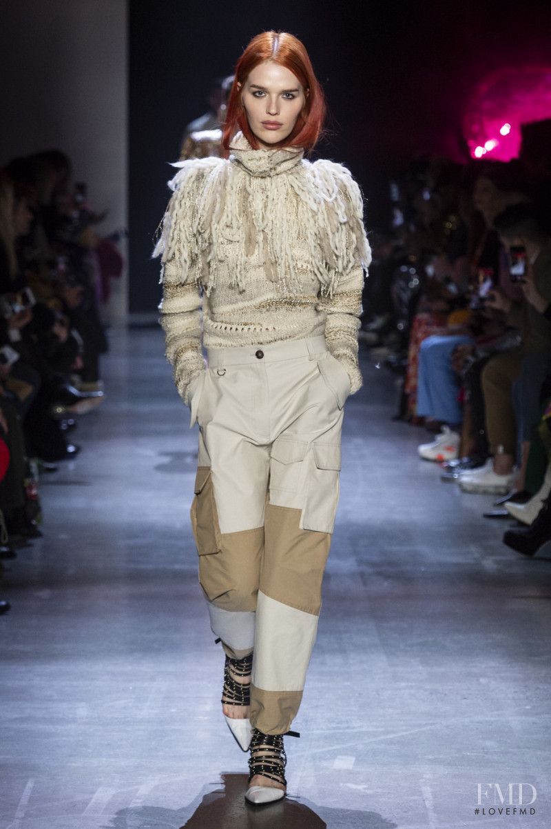 Maartje Convens featured in  the Prabal Gurung fashion show for Autumn/Winter 2019