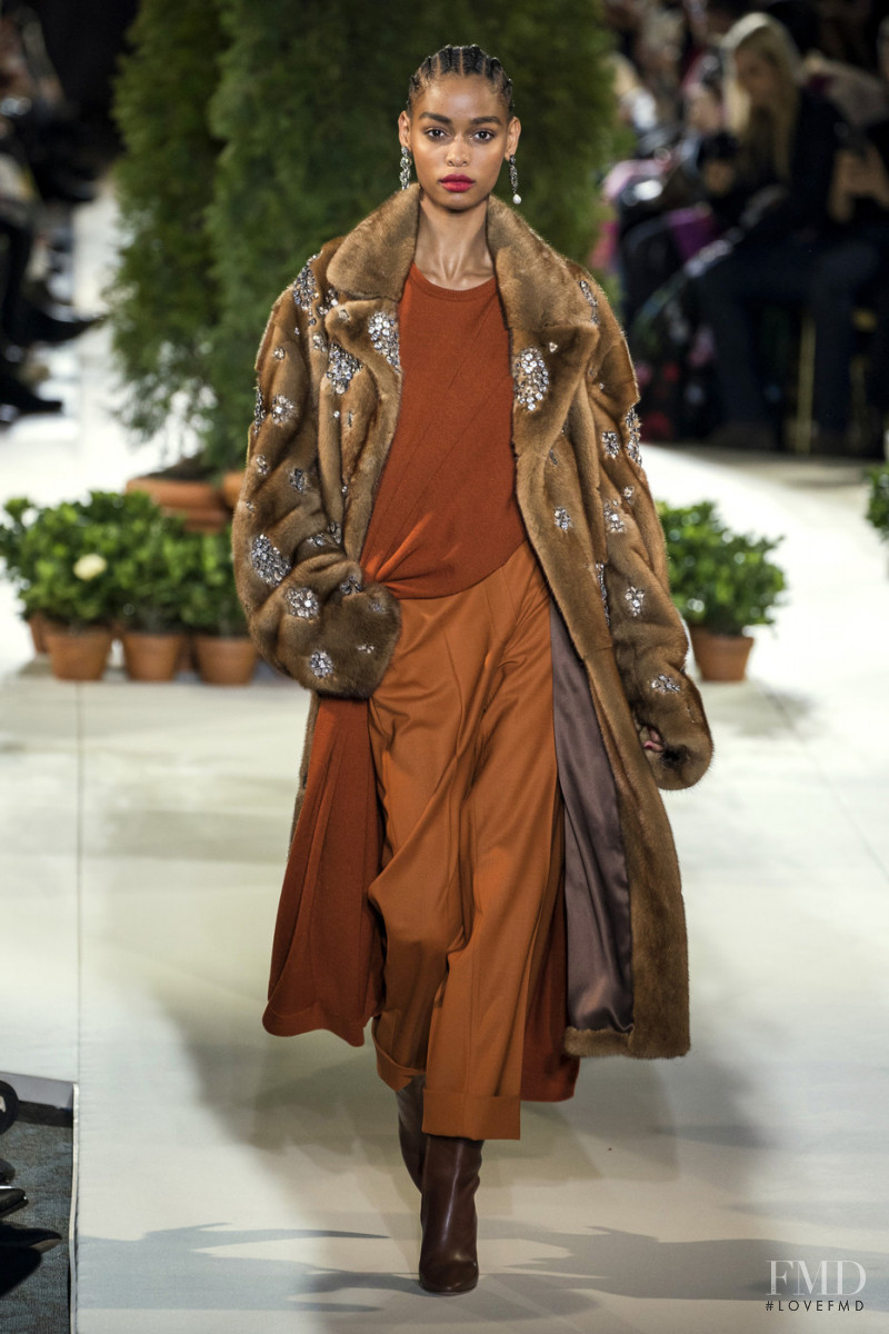 Blesnya Minher featured in  the Oscar de la Renta fashion show for Autumn/Winter 2019